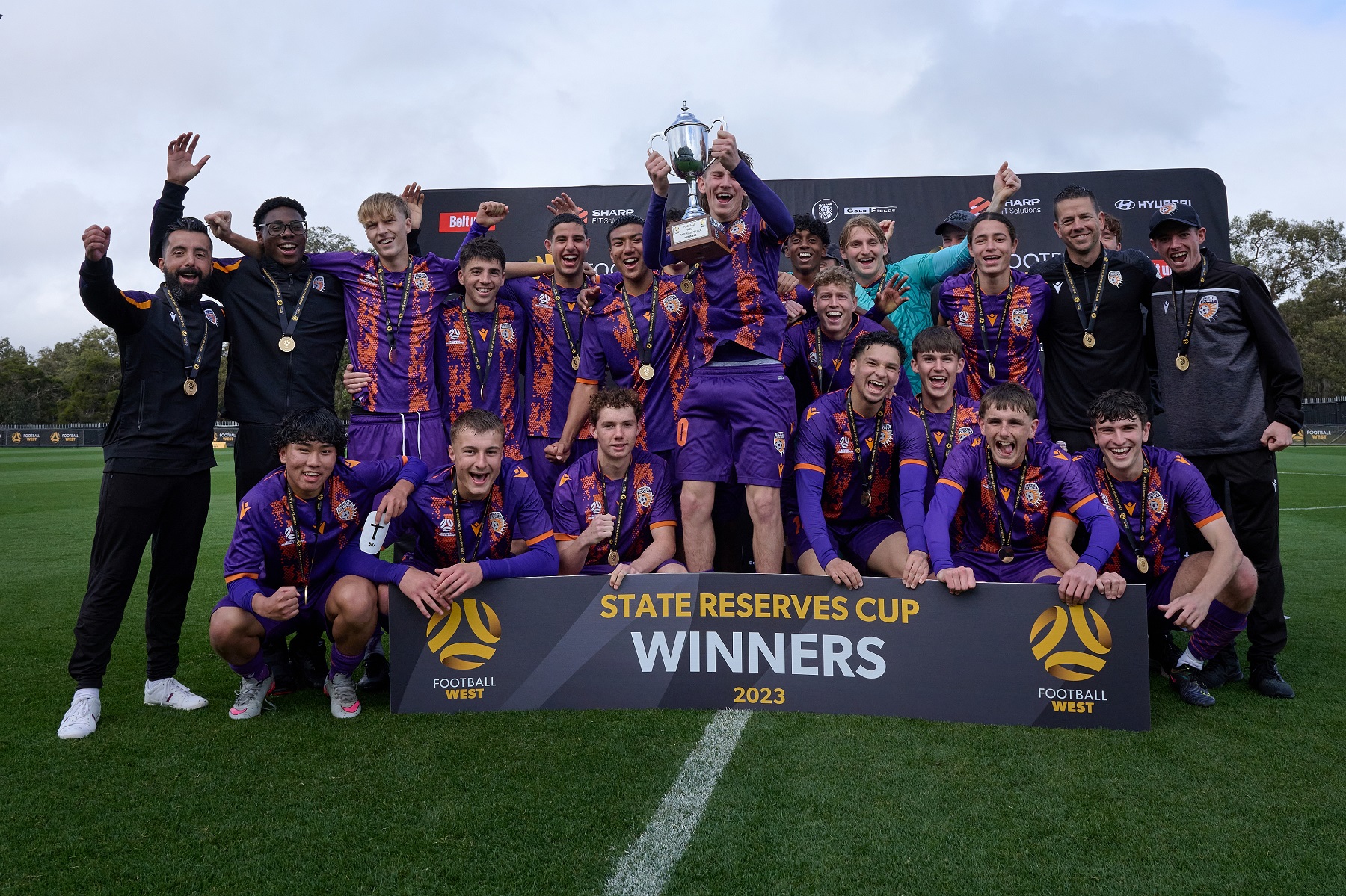 Men's Reserves State Cup winners Perth glory. Photo by Football West/Fotoenzo